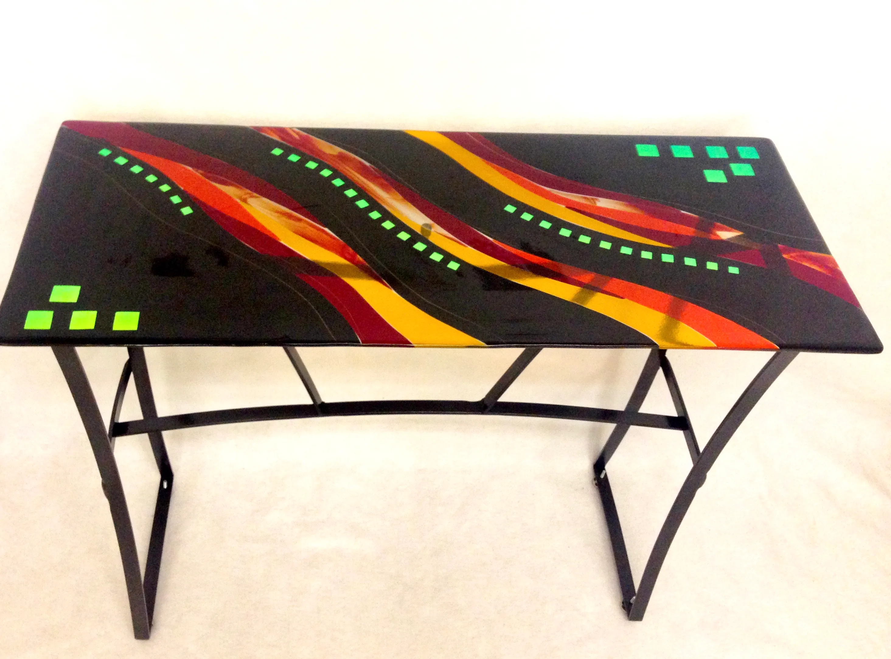Fused glass table with rich color blending