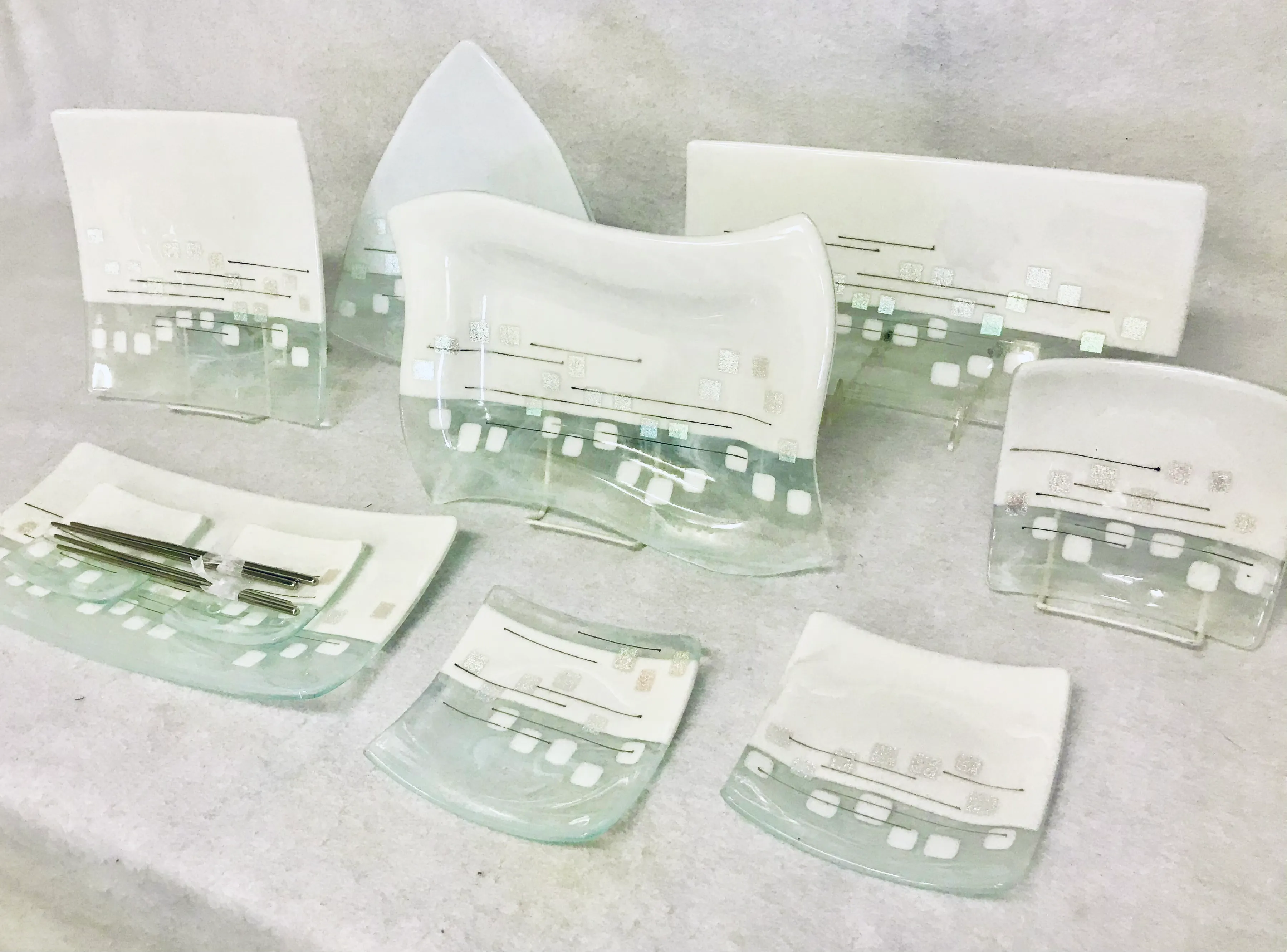 Glass platter with warm color gradient